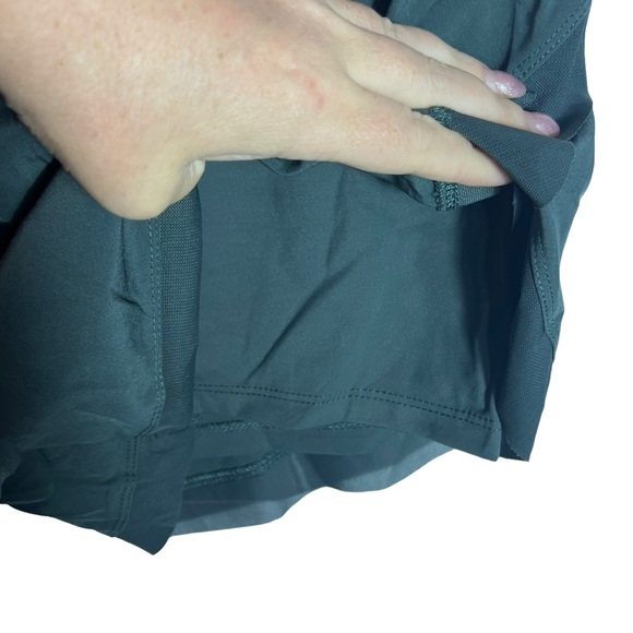 Halara Mid Rise Drawstring Contrast Mesh 2-in-1 Flowy Running Shorts 5'', XL - Picture 4 of 10